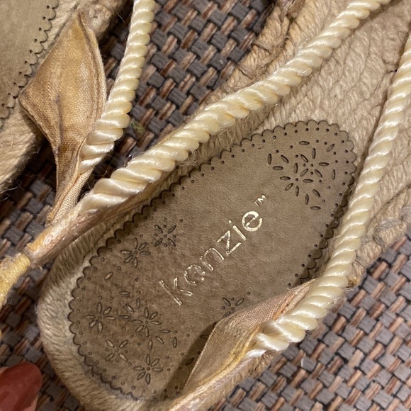 Kenzie 7.5 Plaid Espadrille Sandals - Picture 4 of 9